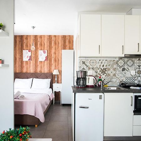 Pomegranade Luxury Apartment, Feels Like Home Alejandrópolis Exterior foto